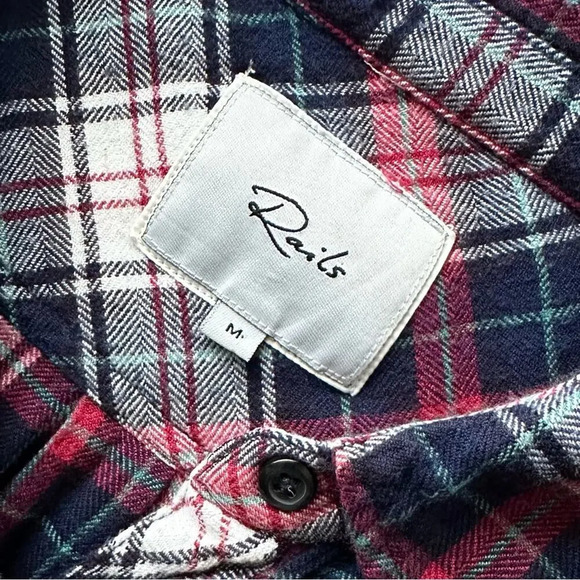 Rails Hunter Button Down Plaid Long Sleeve Shirt Medium - Picture 2 of 3